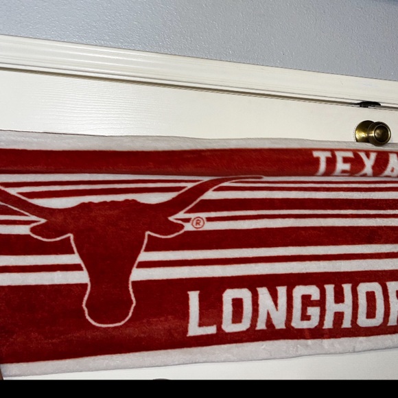 🔥 TEXAS LONGHORNS Body Pillow Cover! Authentic & Official 22 x 60 Like New! 🔥 - Picture 2 of 4